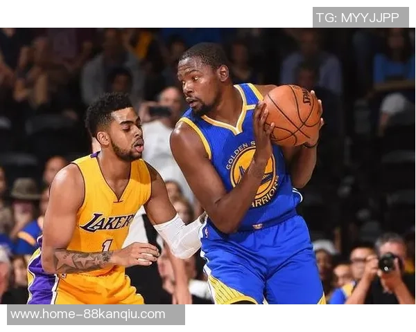 2016年勇士队与活塞队精彩对决视频直播回顾与分析 2016年勇士队与活塞队精彩对决视频直播回顾与分析