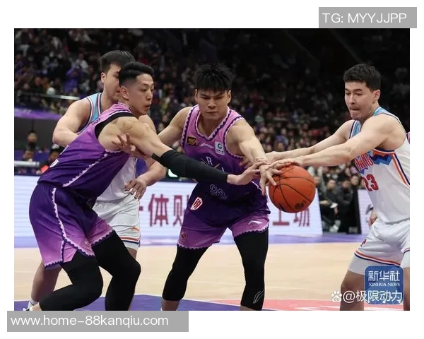 CBA辽宁队与广厦队激战正酣精彩对决引发球迷热议