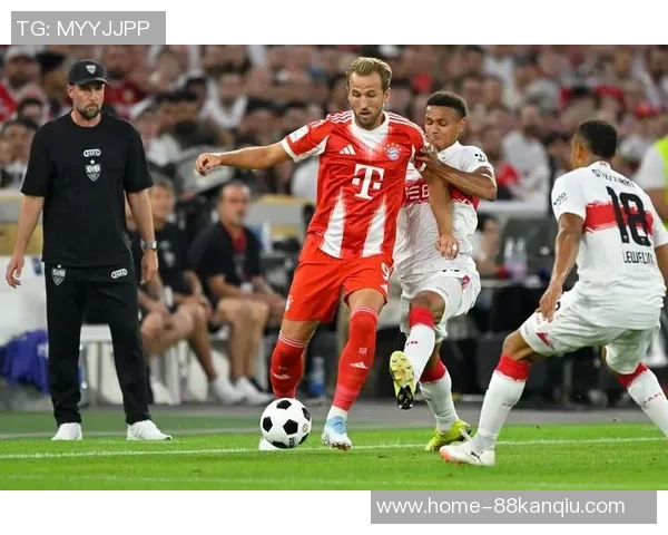 拜仁与马竞激战四点整谁能在欧冠赛场上笑到最后