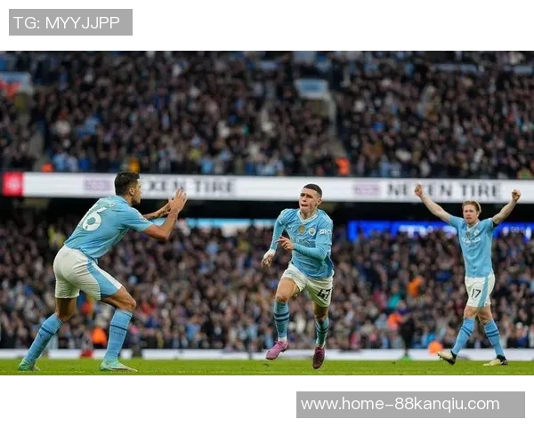 曼城与曼联巅峰对决再度上演谁将赢得这场城市德比的荣耀